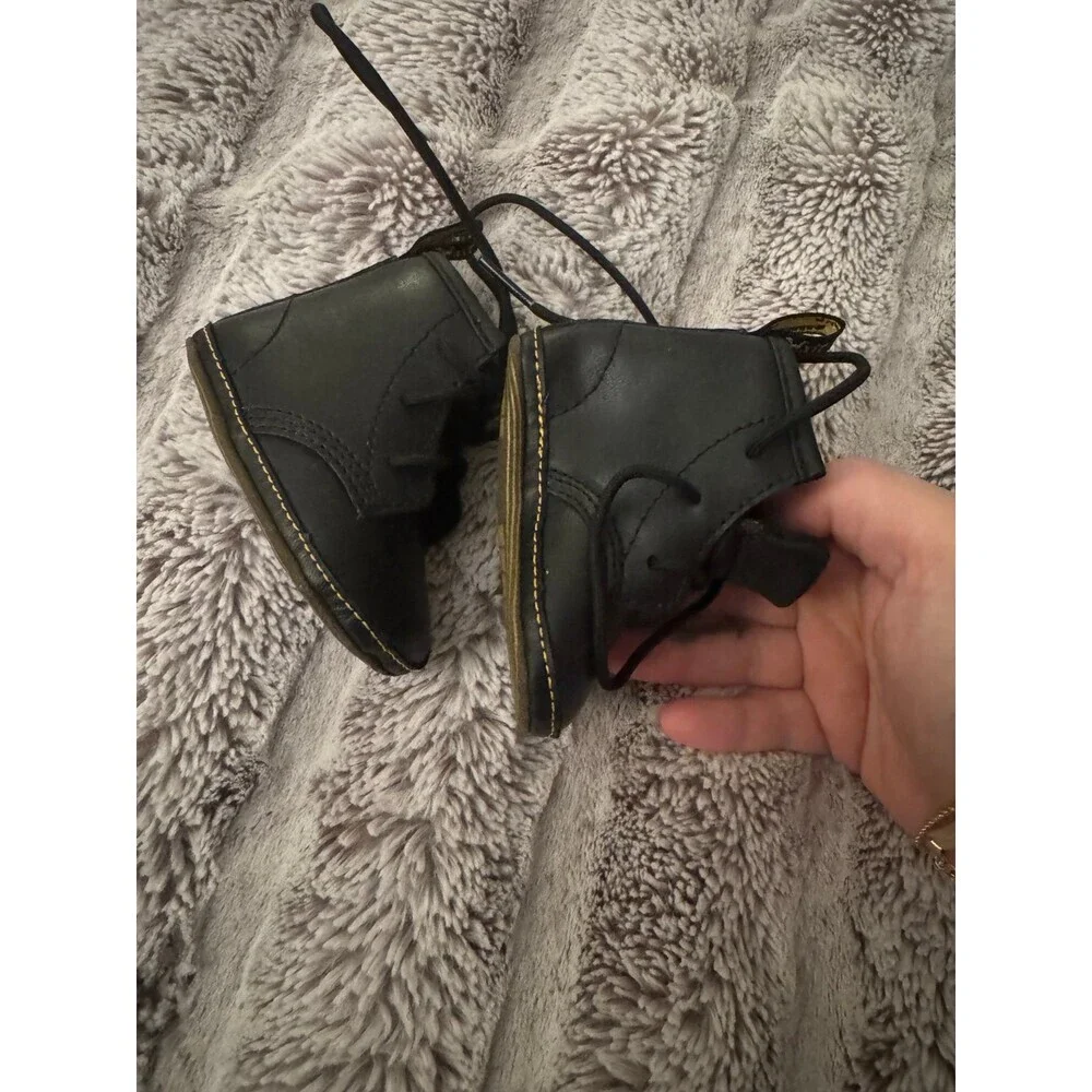Dr. Martens 2 Baby